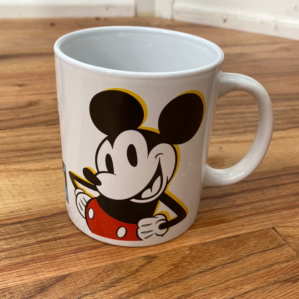 NWT Disneys Mickey Mouse Pop Art Mug
